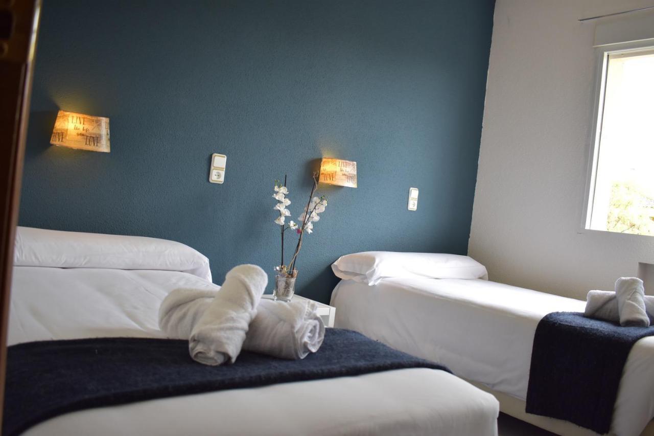 Hotel El Ancla Вильянуэва-де-ла-Каньяда Экстерьер фото