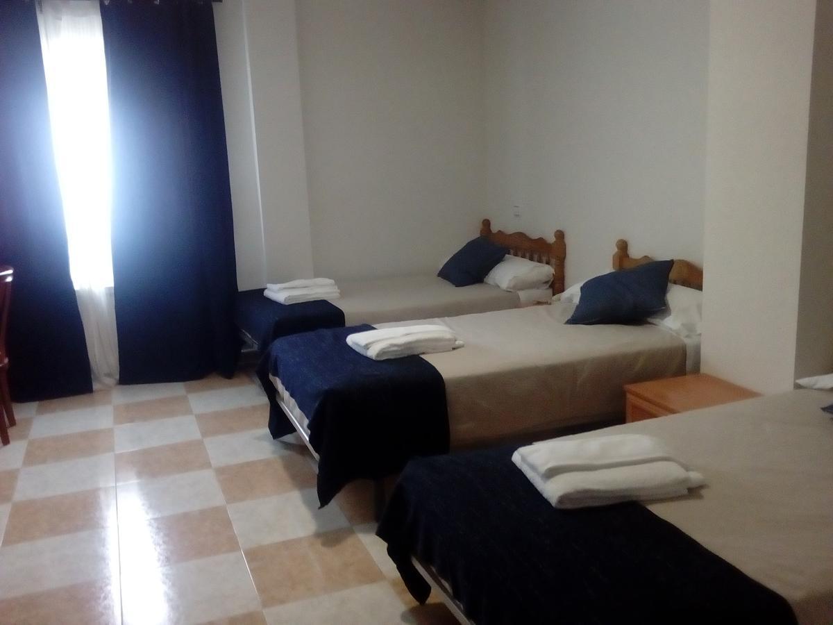 Hotel El Ancla Вильянуэва-де-ла-Каньяда Экстерьер фото