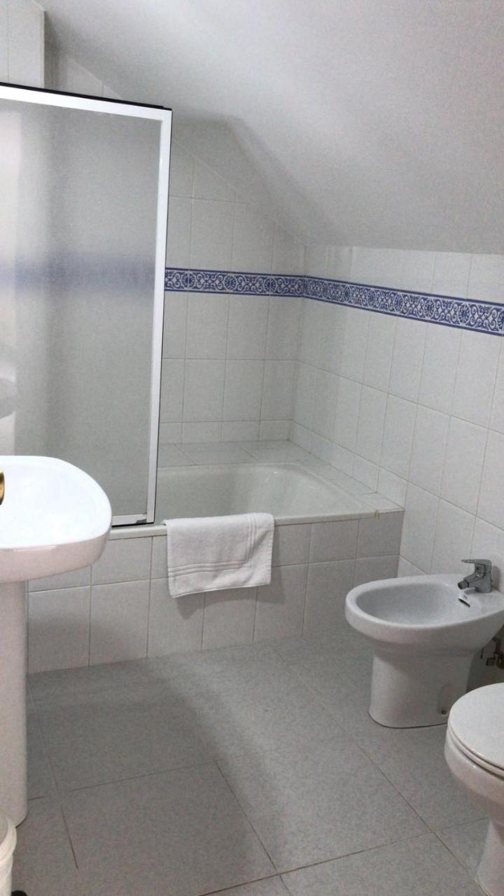 Hotel El Ancla Вильянуэва-де-ла-Каньяда Экстерьер фото