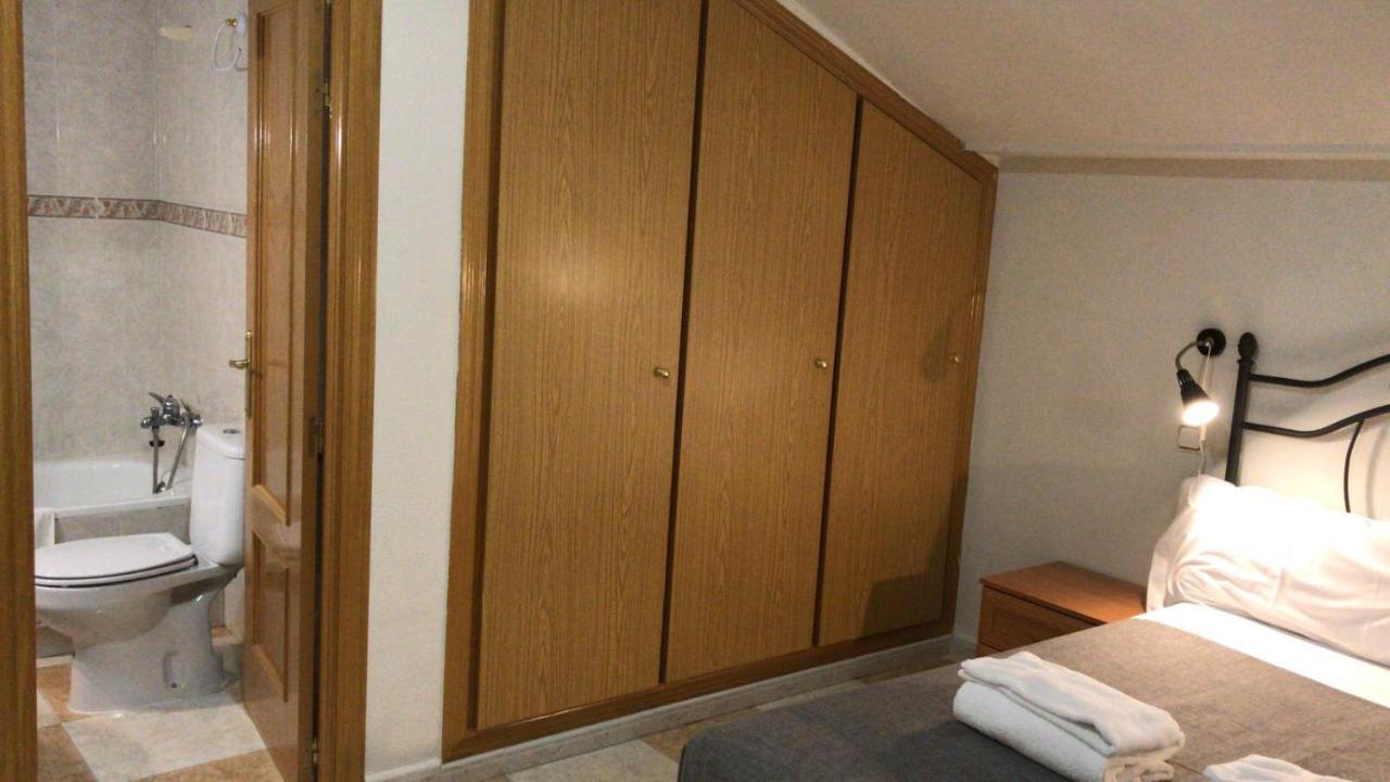 Hotel El Ancla Вильянуэва-де-ла-Каньяда Экстерьер фото